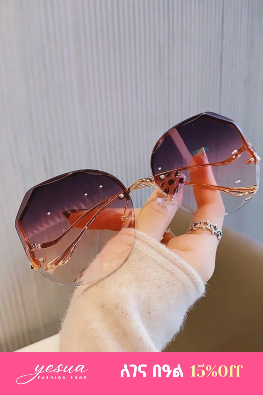 Brand New Fashionable Women's Polygonal Decorative Fashionable Glasses
